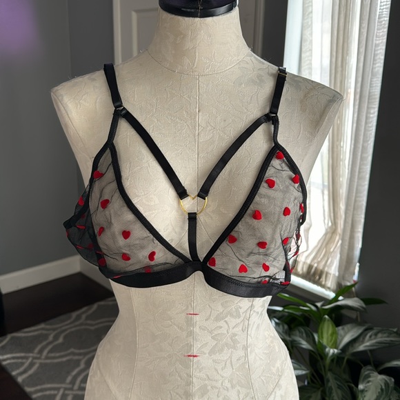 Amazon Wdirara Sexy Sheer Heart Print Lingerie Bra - Picture 3 of 8